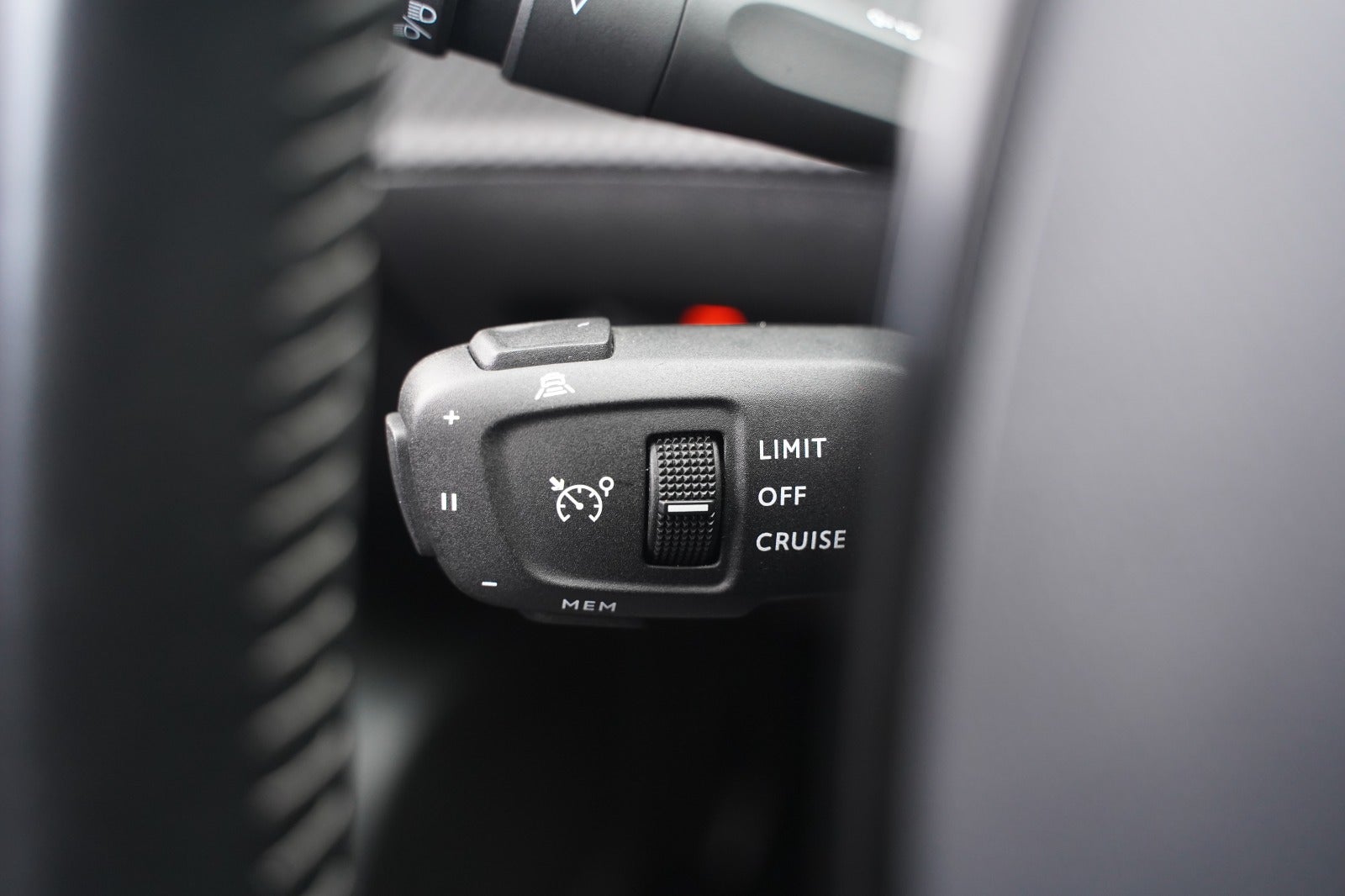 Billede af Peugeot 2008 1,2 PureTech 130 Edition:210+