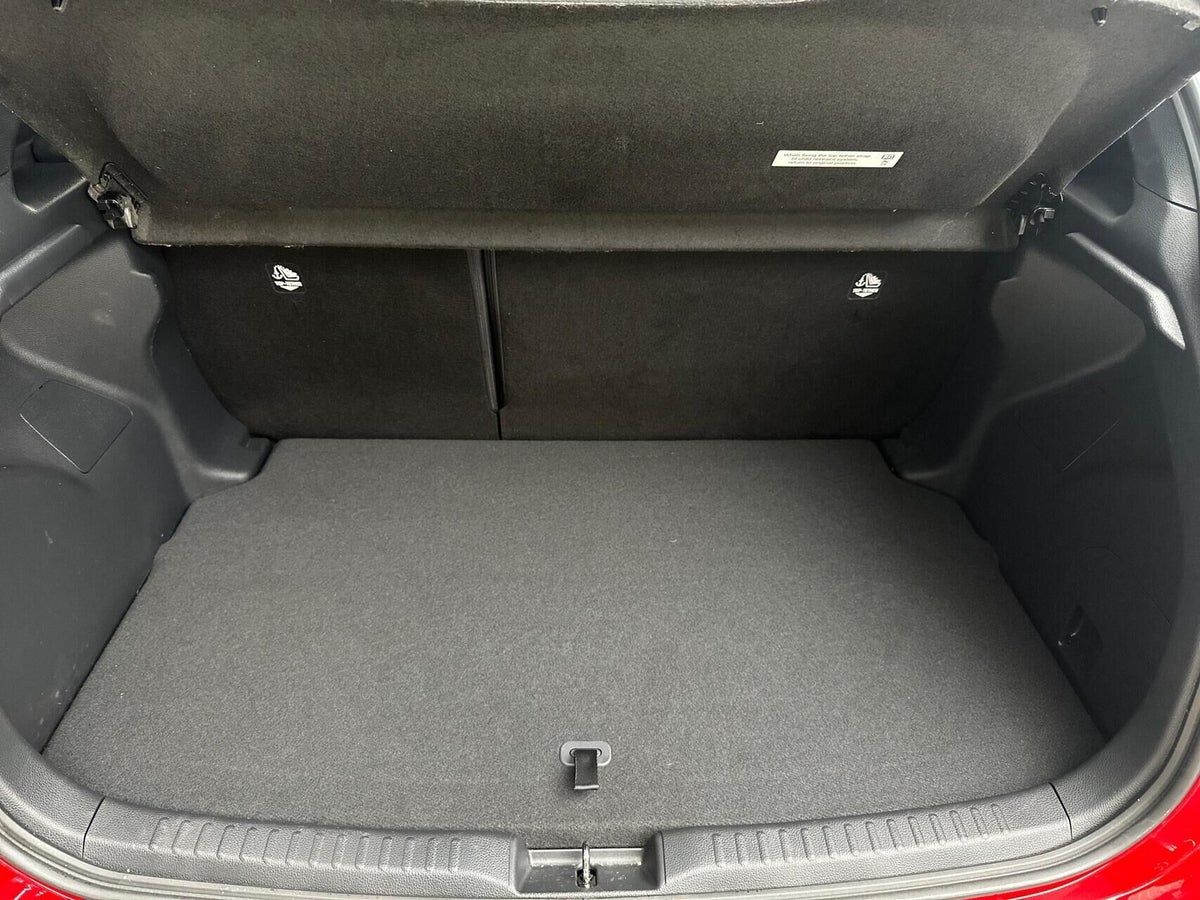 Toyota Yaris GR Sport billede 13