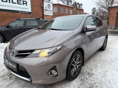Toyota Auris 1,6 T2 5d
