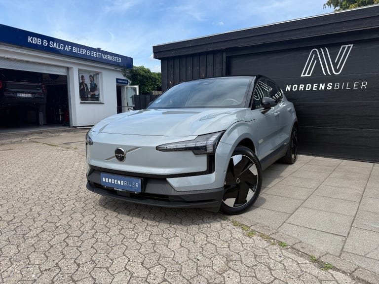 Volvo EX30 Extended Range Ultra