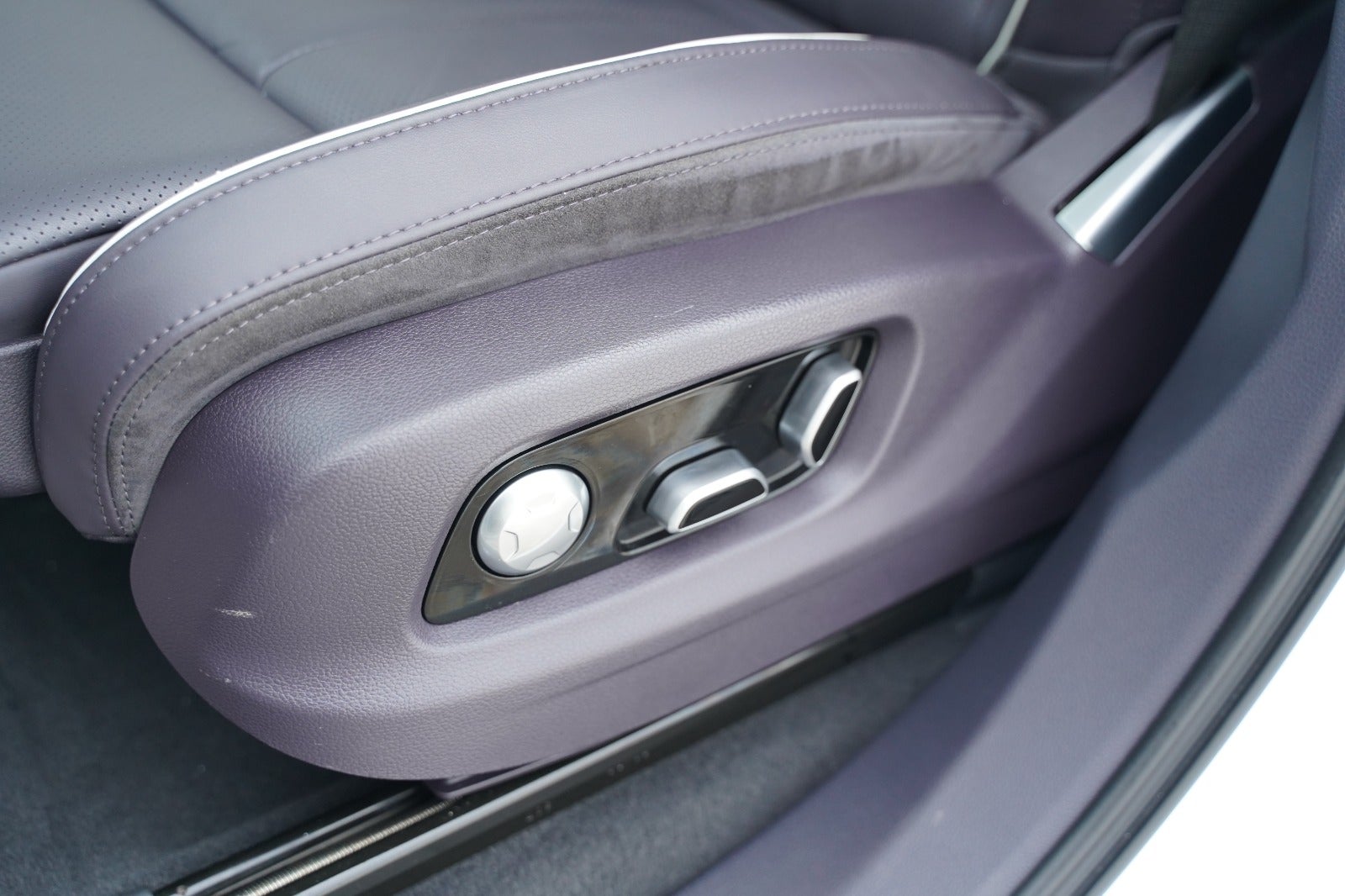 Billede af Hongqi E-HS9 99 Exclusive