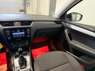 Skoda Octavia TDi 150 Elegance Combi DSG