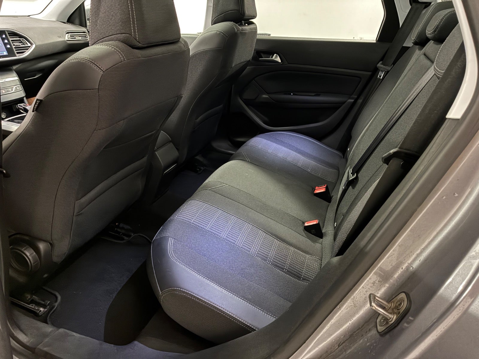 Billede af Peugeot 308 1,2 PureTech 130 Allure SW EAT8