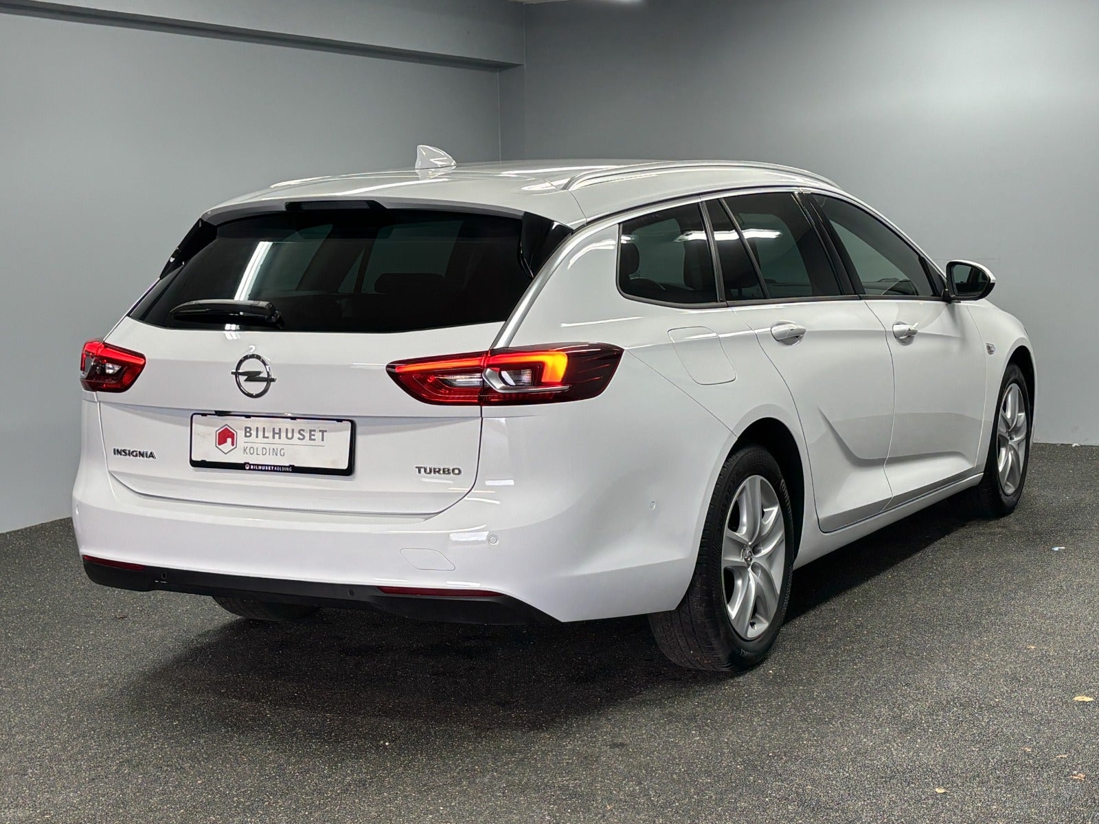 Billede af Opel Insignia 1,5 T 165 Dynamic Sports Tourer aut.