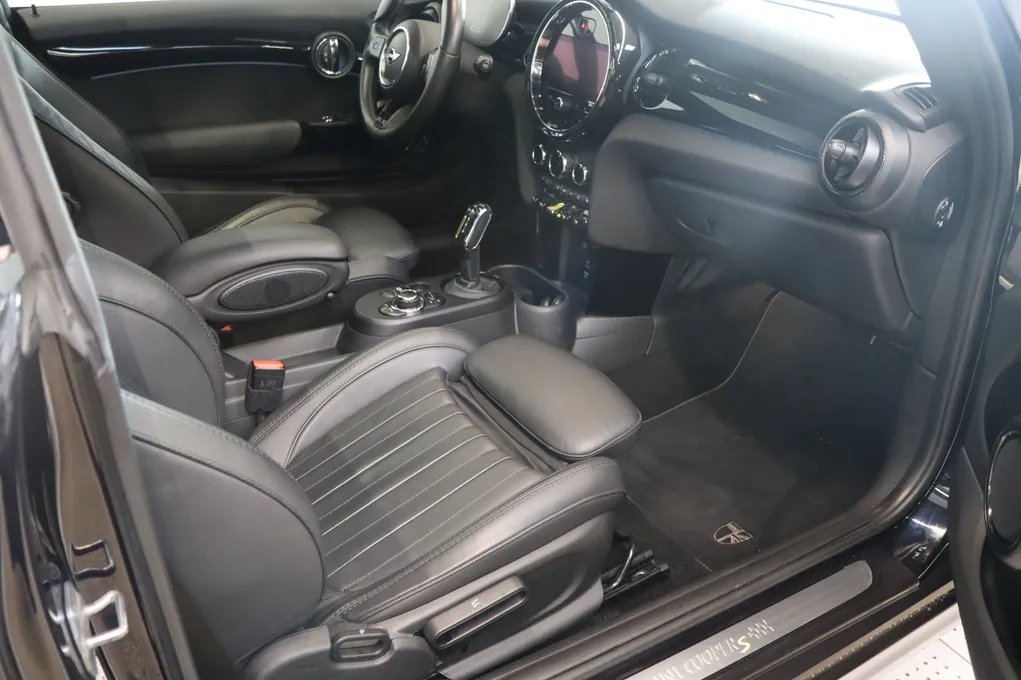 MINI Cooper SE Yours Trim