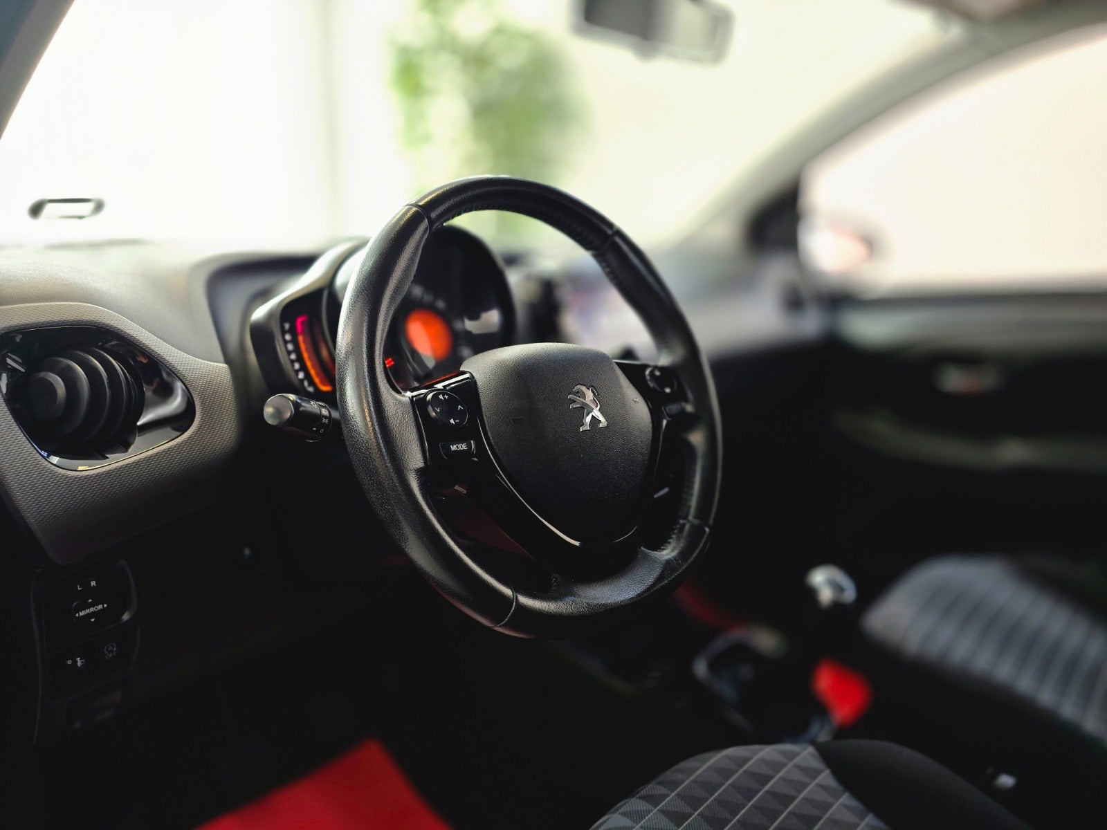 Billede af Peugeot 108 1,0 e-VTi 72 Allure+
