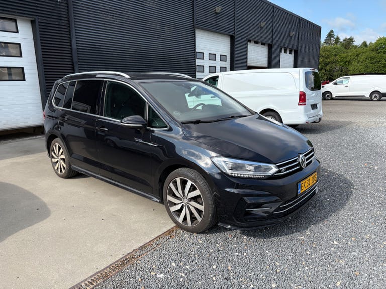 VW Touran TSi 180 R-line DSG Van
