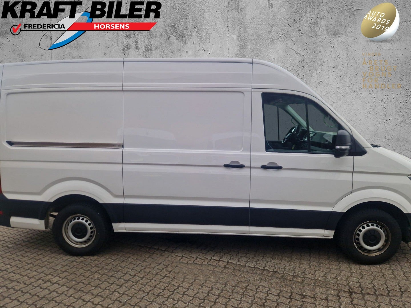 Billede af VW Crafter 35 2,0 TDi 177 Kassevogn L3H2 aut.