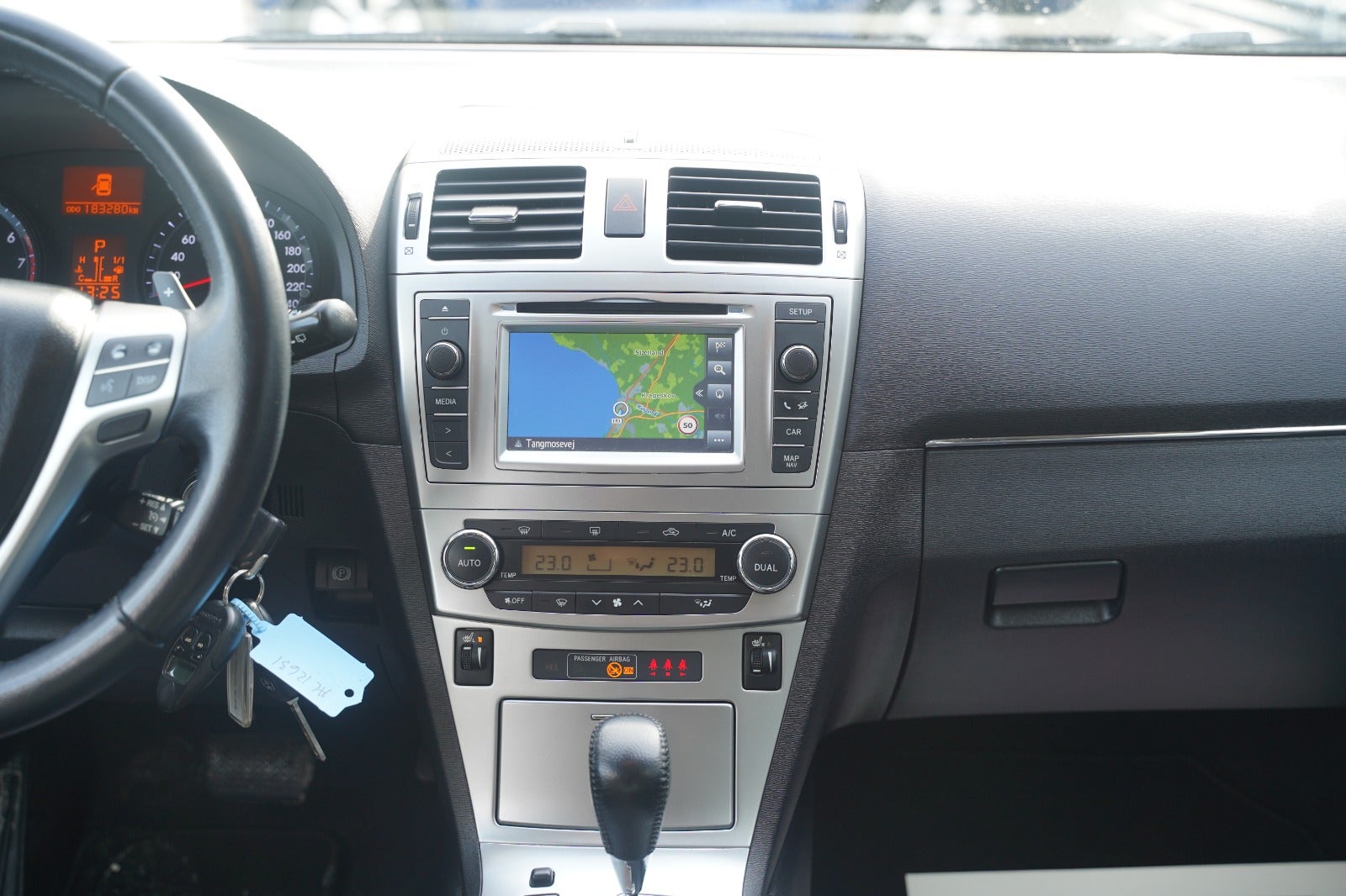 Billede af Toyota Avensis 2,0 VVT-i T3 stc. MDS