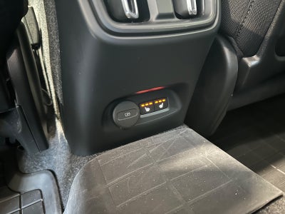 Volvo EX40 Extended Range Core