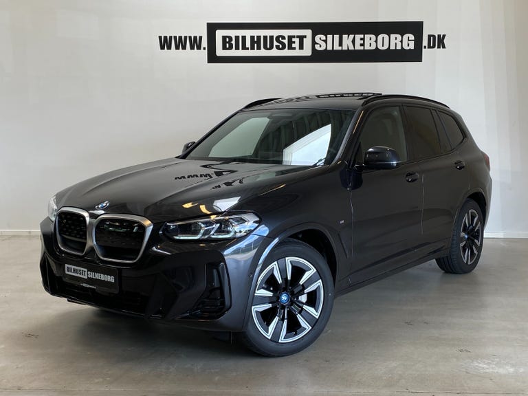 BMW iX3 Charged M-Sport