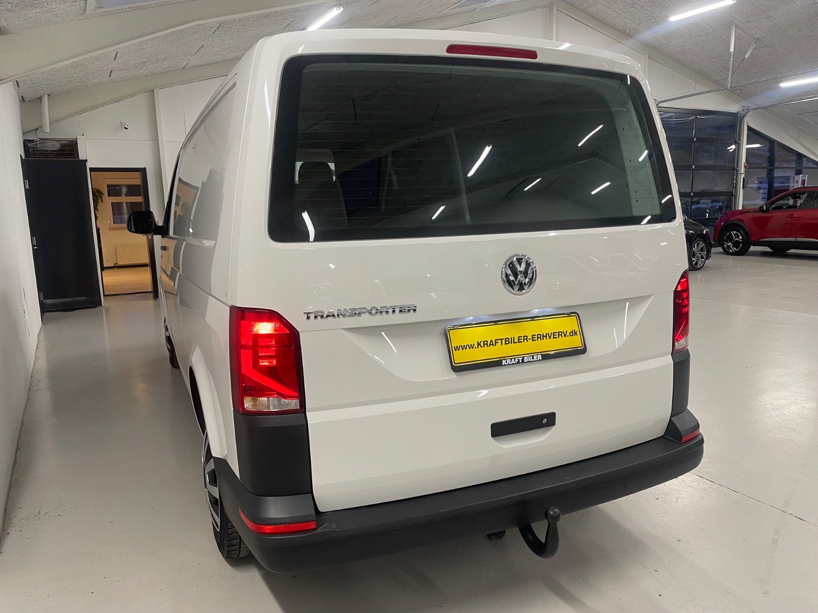 Billede af VW Transporter 2,0 TDi 110 Kassevogn lang