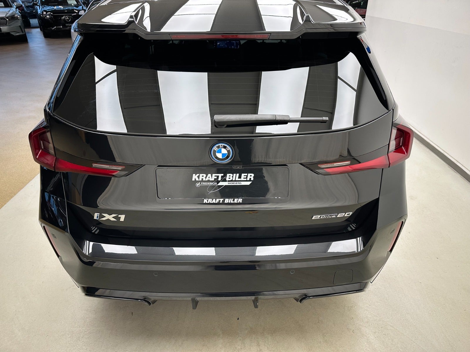 Billede af BMW iX1  eDrive20 Fully Charged M-Sport