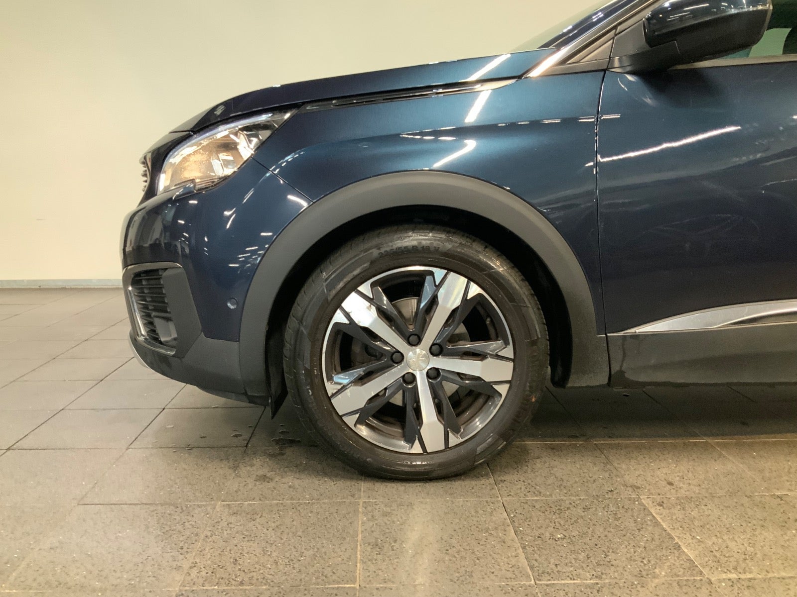 Peugeot 5008 (3/8)