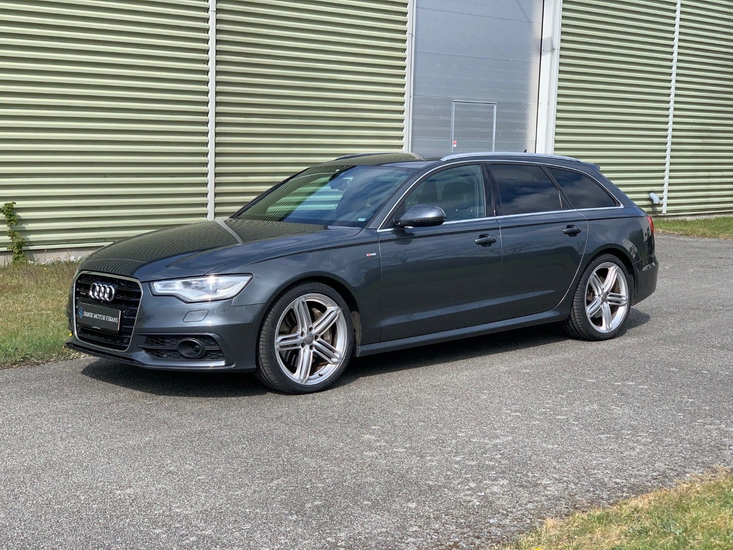 Audi A6 TDi 313 S-line Avant quattro Tiptr.