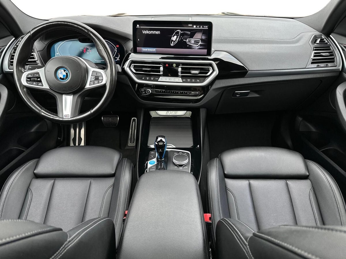 BMW iX3 Charged M-Sport billede 9