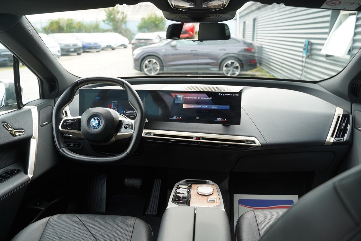 Billede af BMW iX xDrive40 Fully Charged Sport