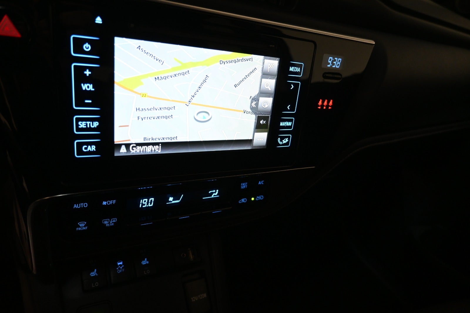 Toyota Auris Hybrid Prestige Touring Sports CVT