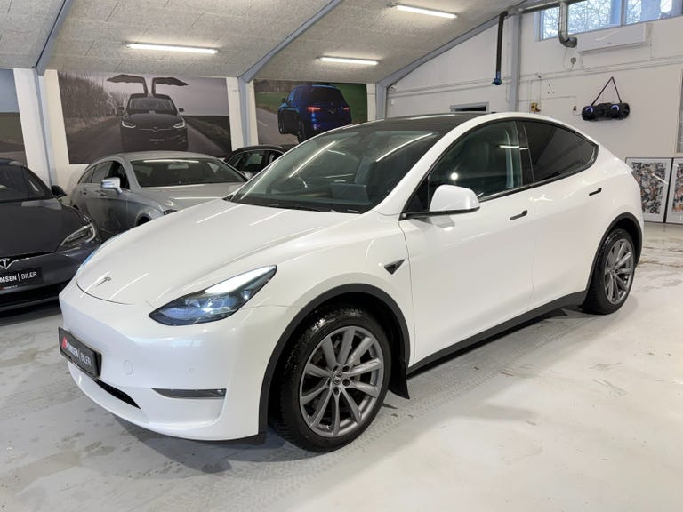 Tesla Model Y Long Range AWD
