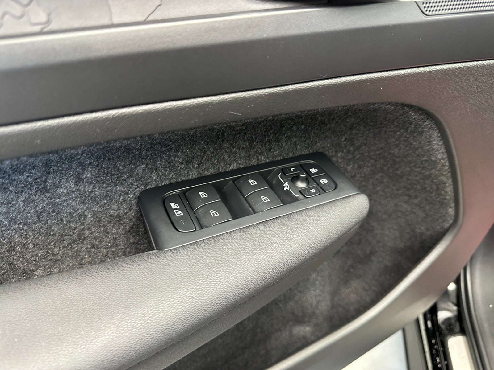 Billede af Volvo XC40  P6 ReCharge Plus