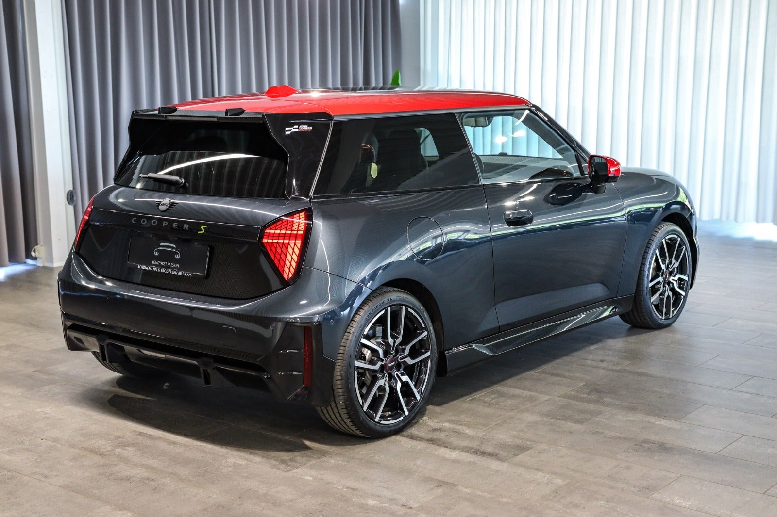 Billede af MINI Cooper SE  JCW Trim XL