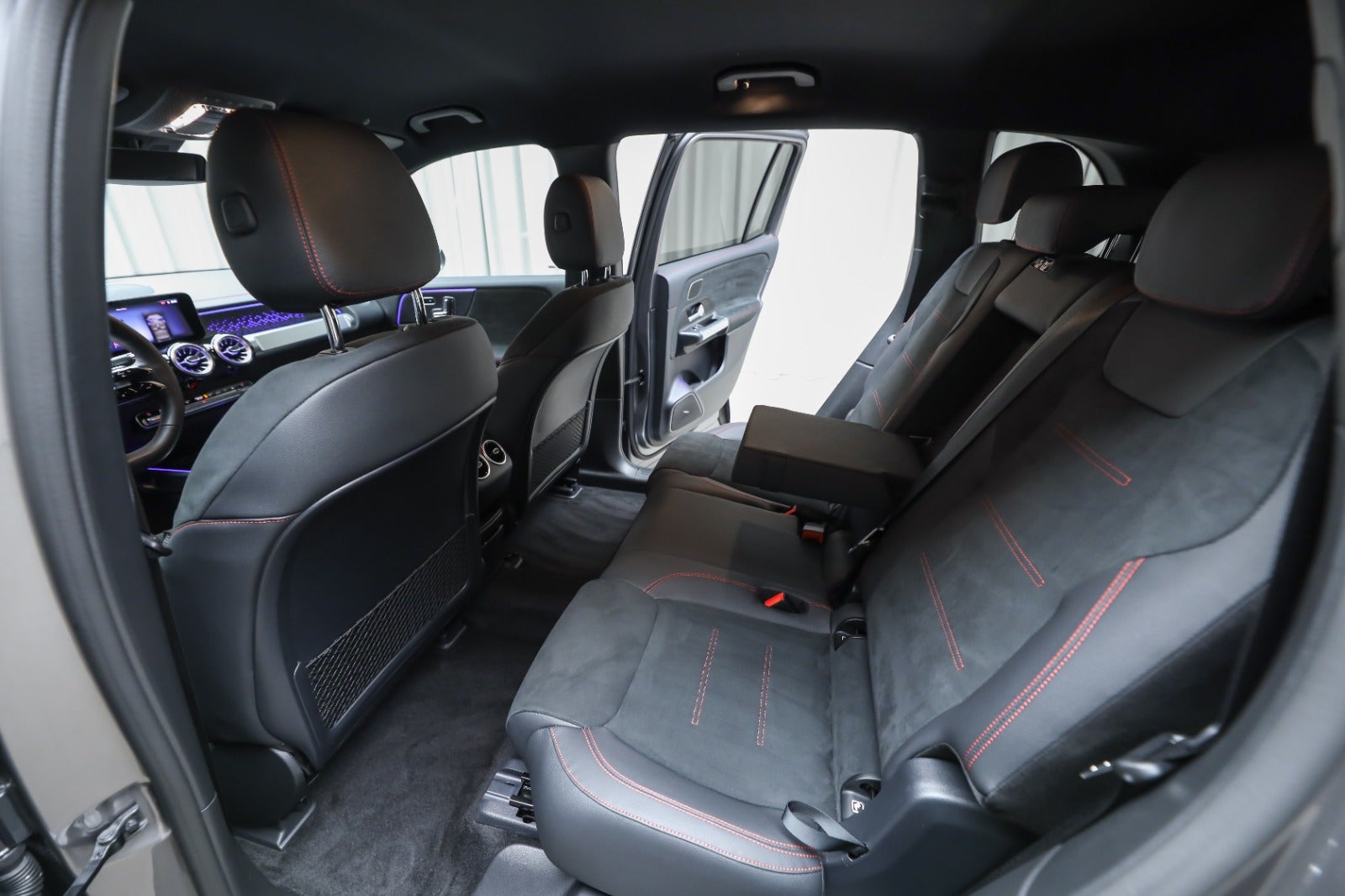 Mercedes-Benz EQB 250+ (5/8)