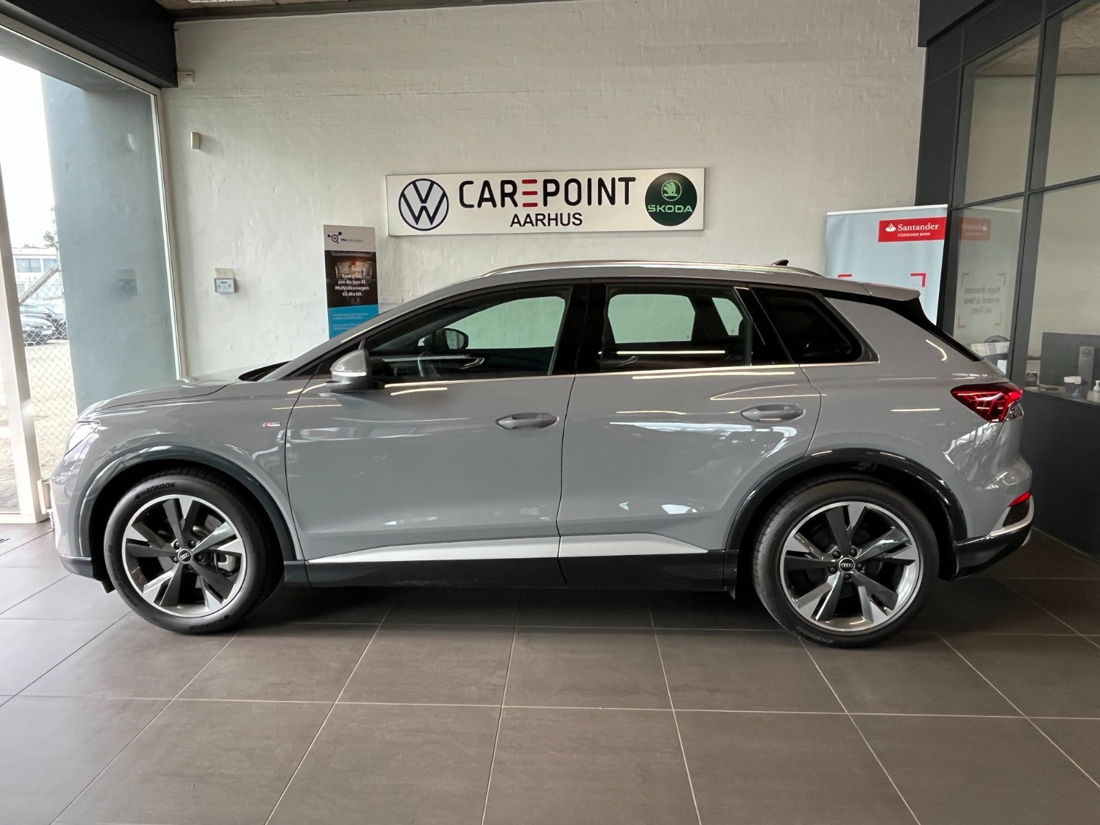Billede af Audi Q4 e-tron 45 edition S-line