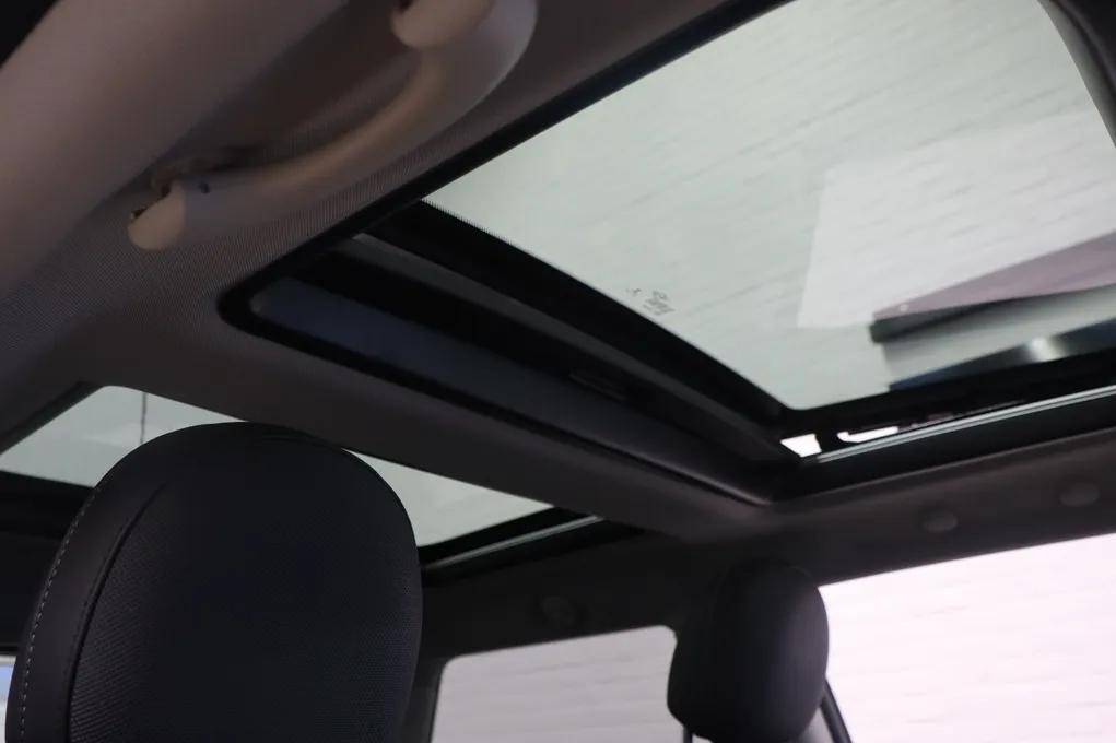 MINI Cooper SE Camden Edition