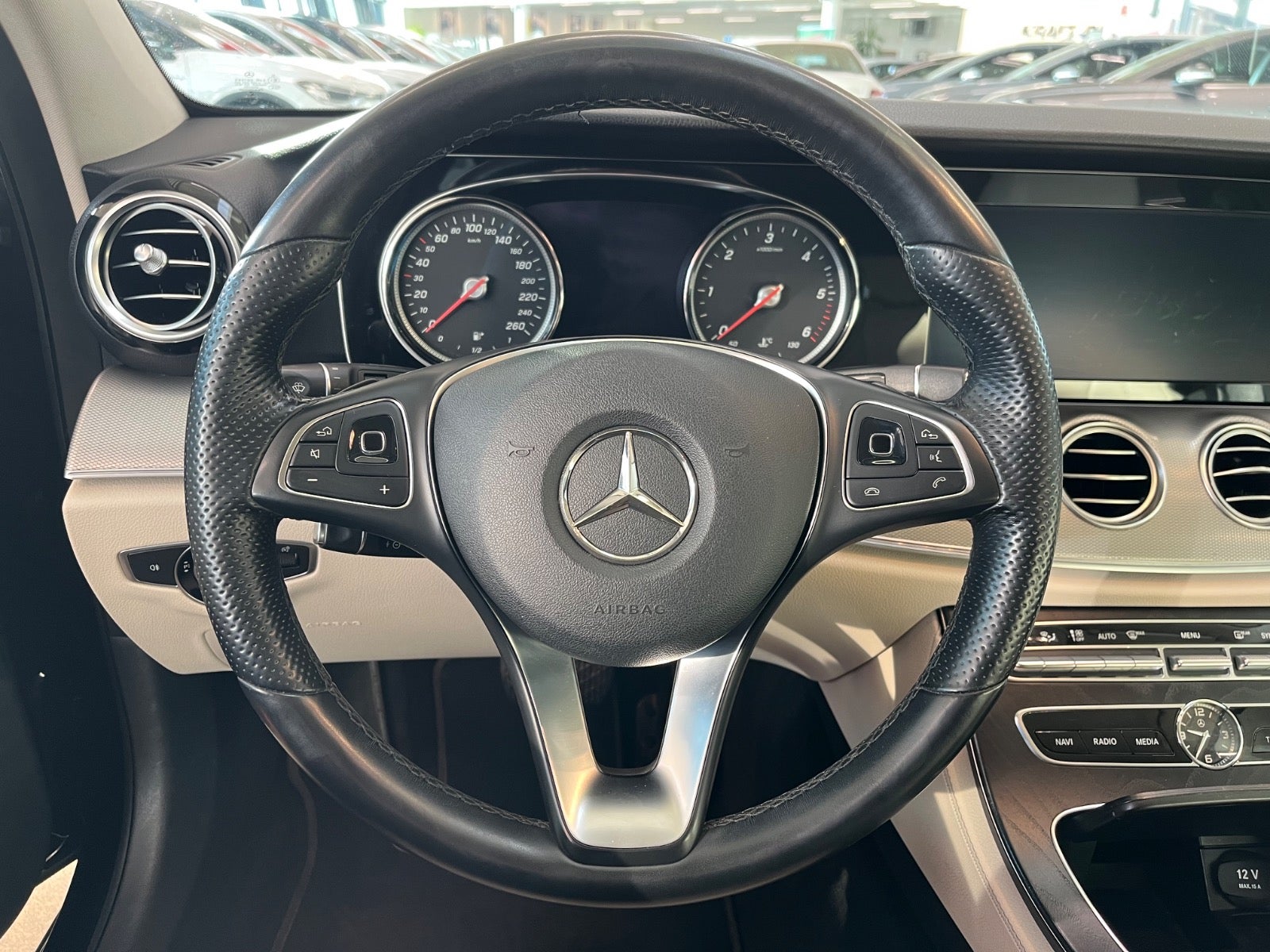 Billede af Mercedes E220 d 2,0 Avantgarde stc. aut.