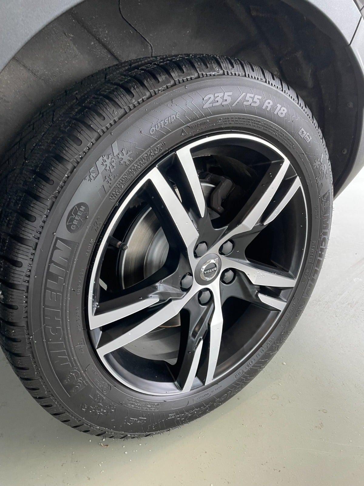 Billede af Volvo XC40 2,0 T4 190 R-Design aut. Van