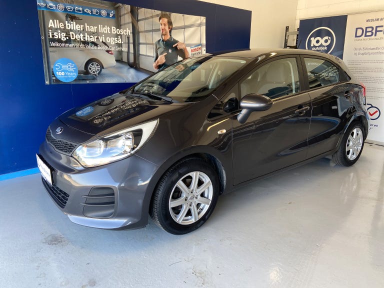 Kia Rio CVVT Style+