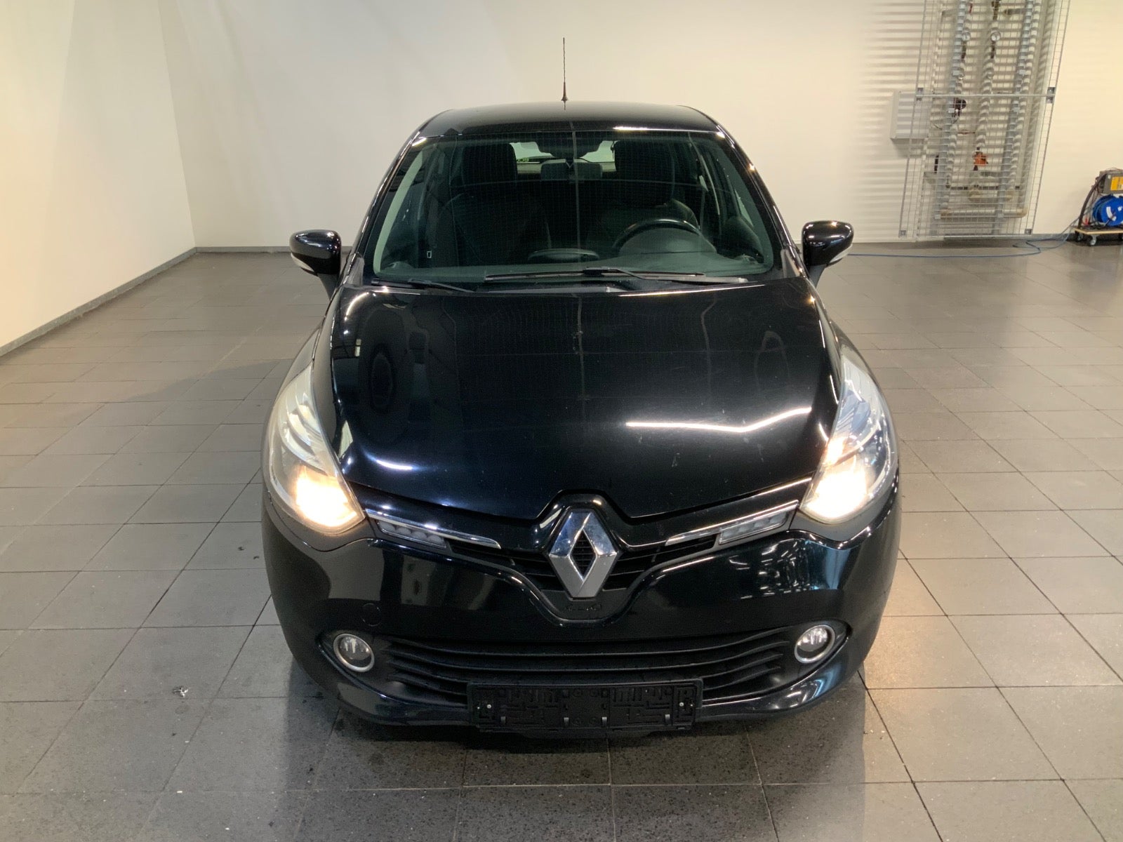 Renault Clio IV (2/8)