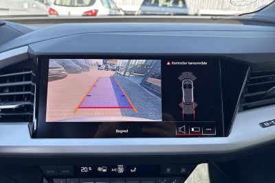 Audi Q4 e-tron Attitude