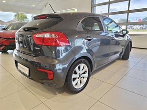 Kia Rio CVVT Limited