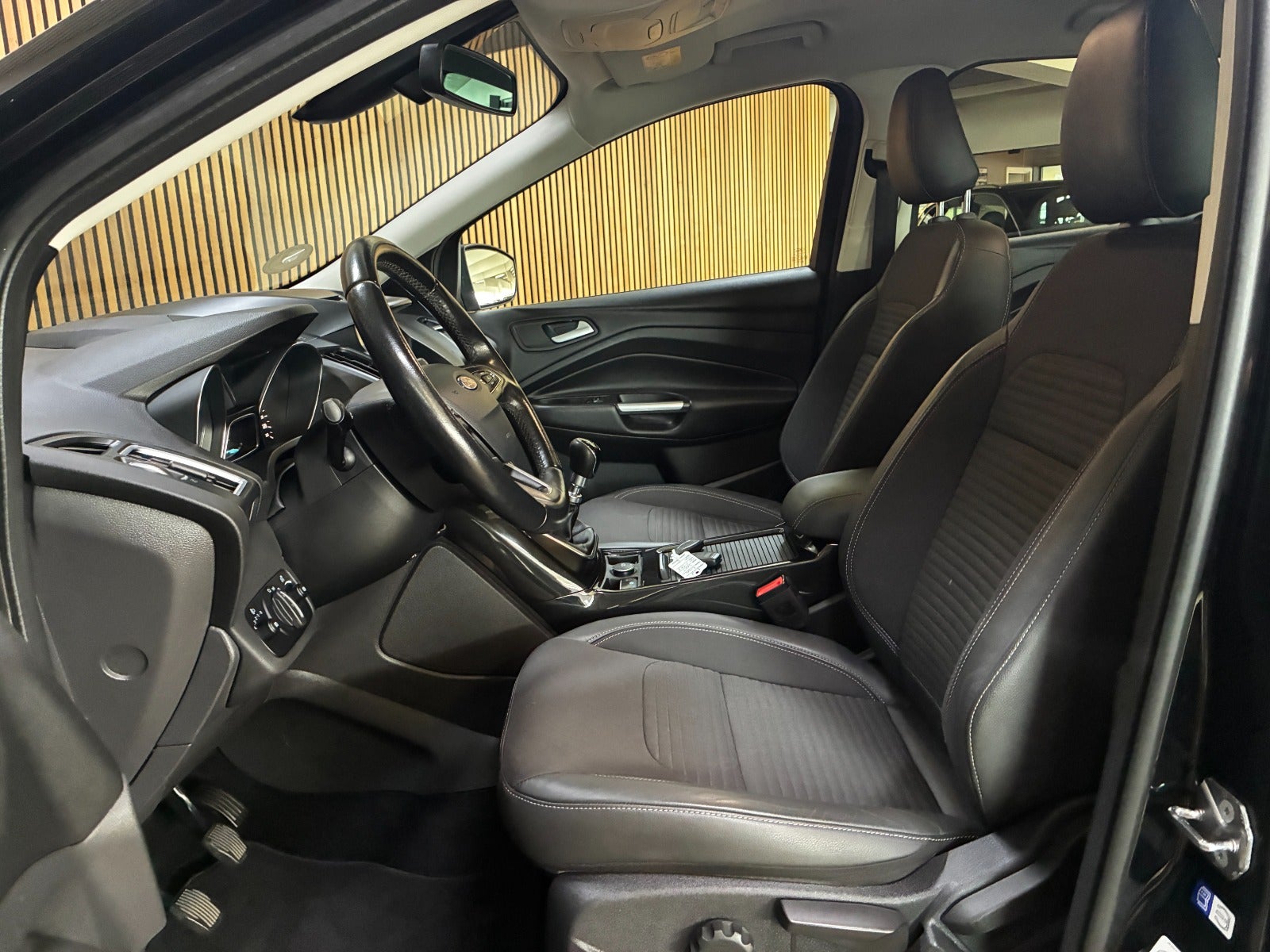 Billede af Ford Kuga 2,0 TDCi 150 Titanium