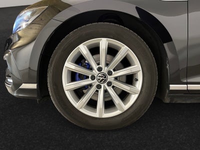 VW Passat GTE Variant DSG