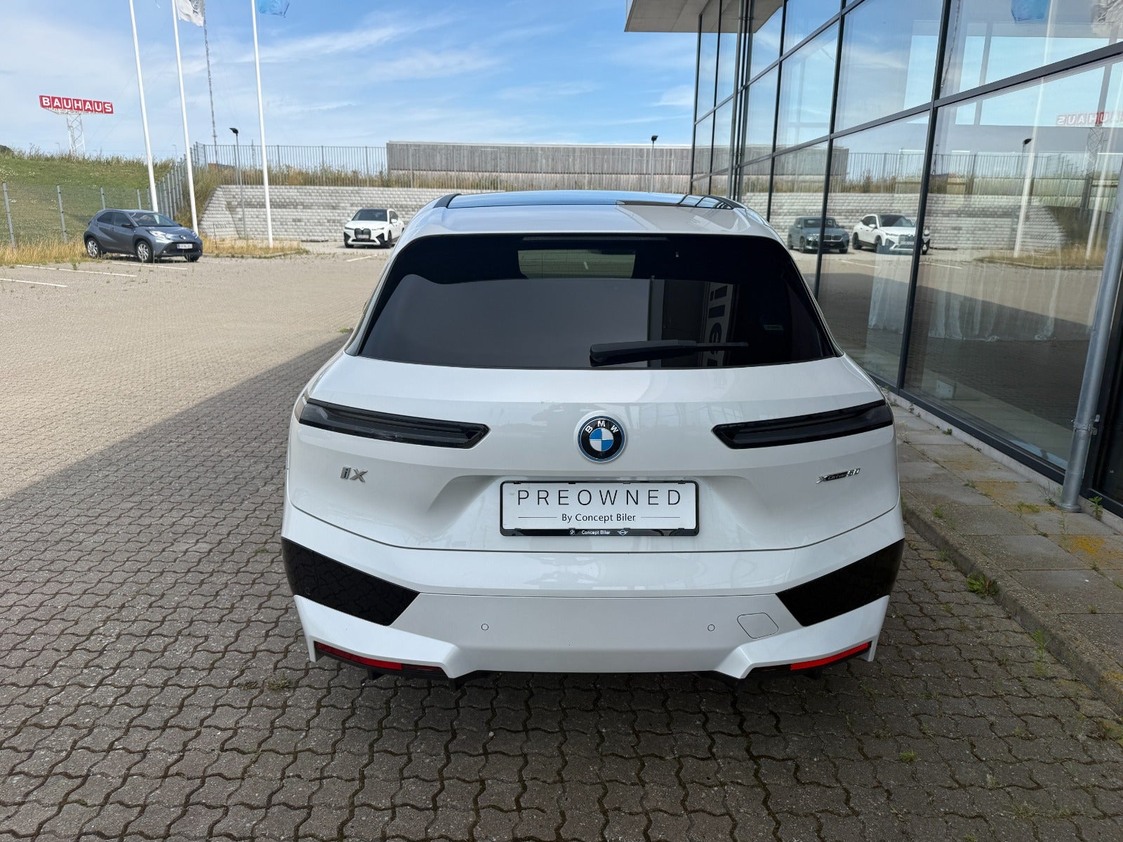 BMW iX xDrive50 Supercharged Sport 5d - 5