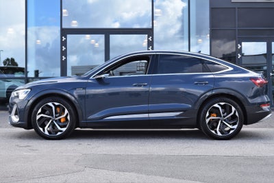 Audi e-tron S-line Sportback quattro Audi e-tron S-line Sportback quattro - 3