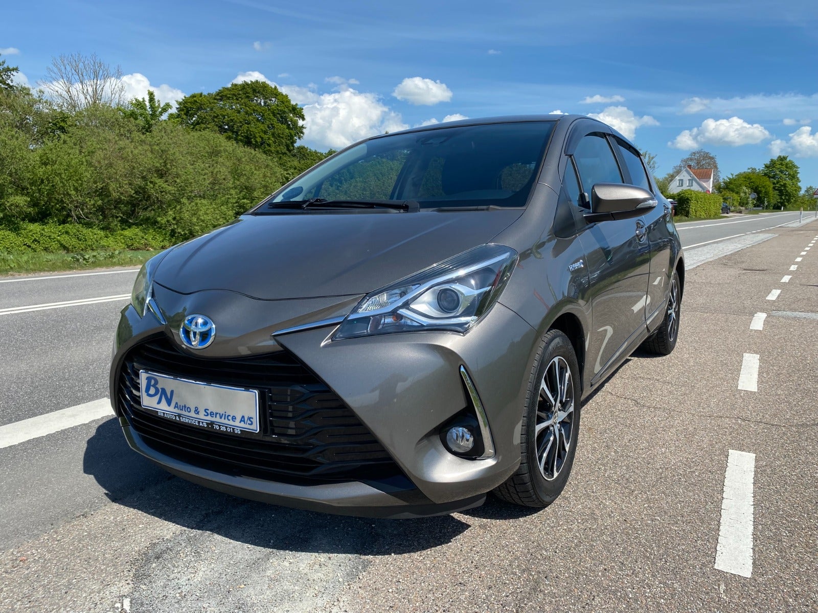 Toyota Yaris Hybrid H2 Premium e-CVT
