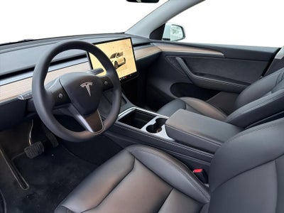 Tesla Model Y Long Range RWD billede 2