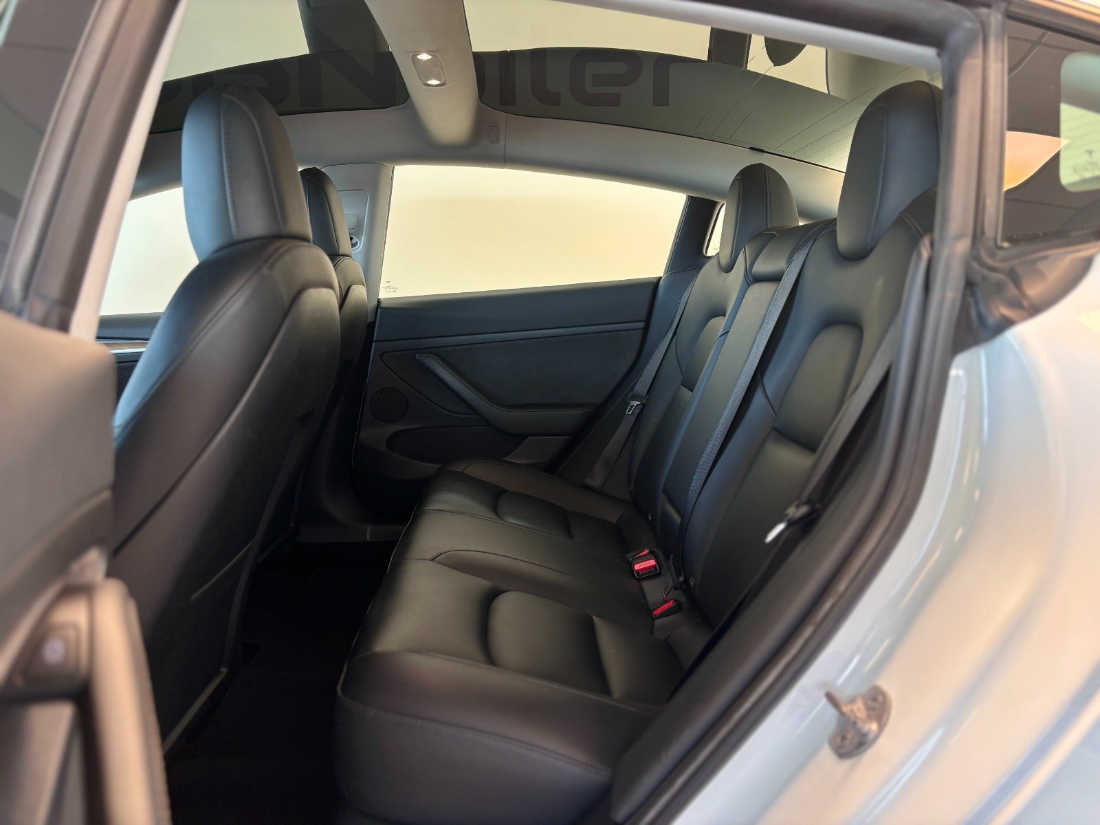 Tesla Model 3 Standard Range+ RWD