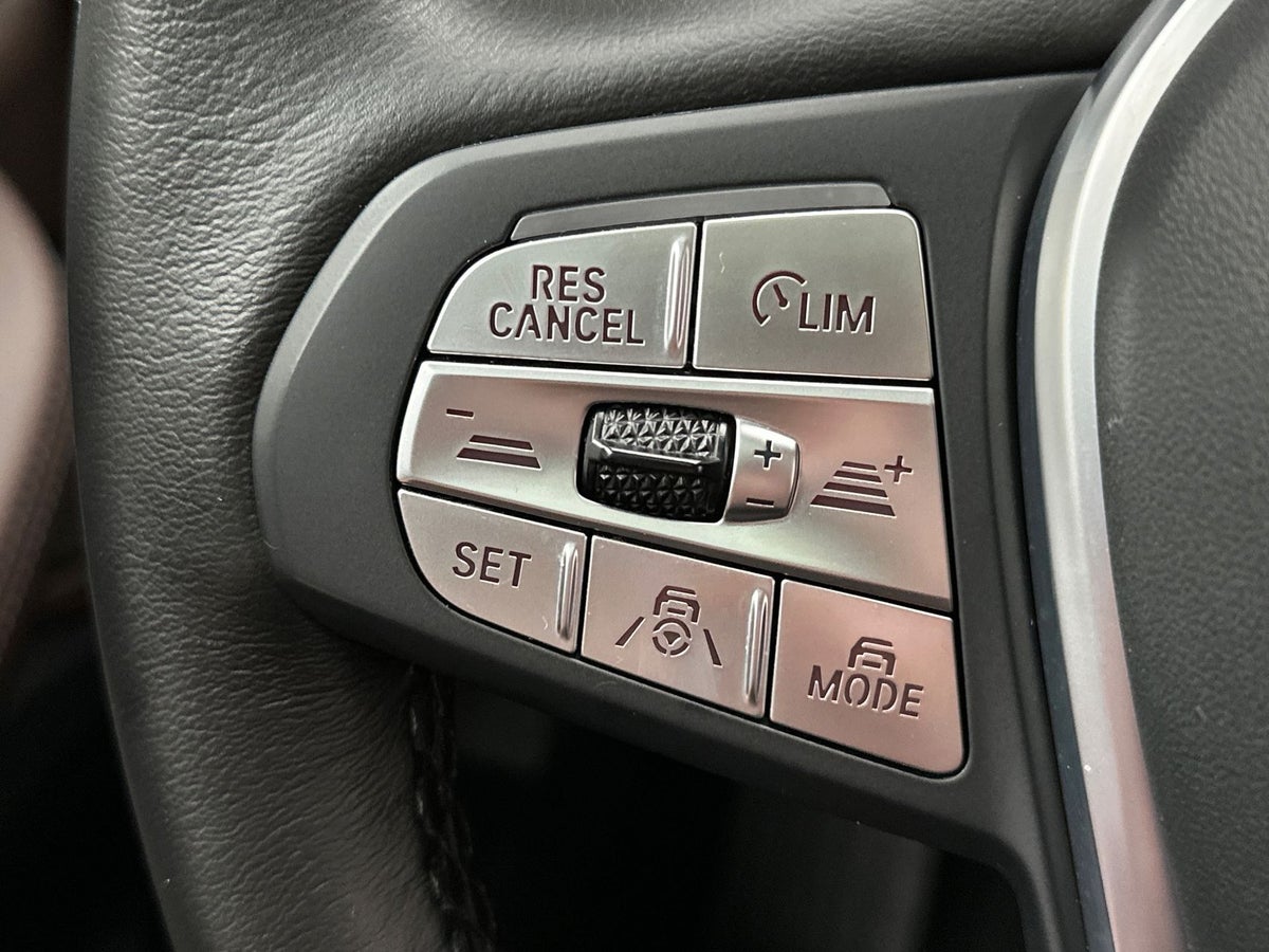 BMW iX3 Charged Plus billede 15