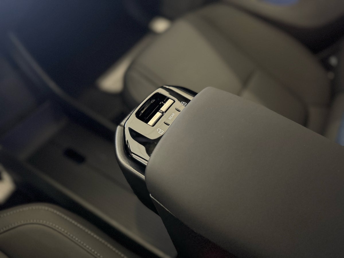 Volvo EX30 Extended Range Plus billede 16