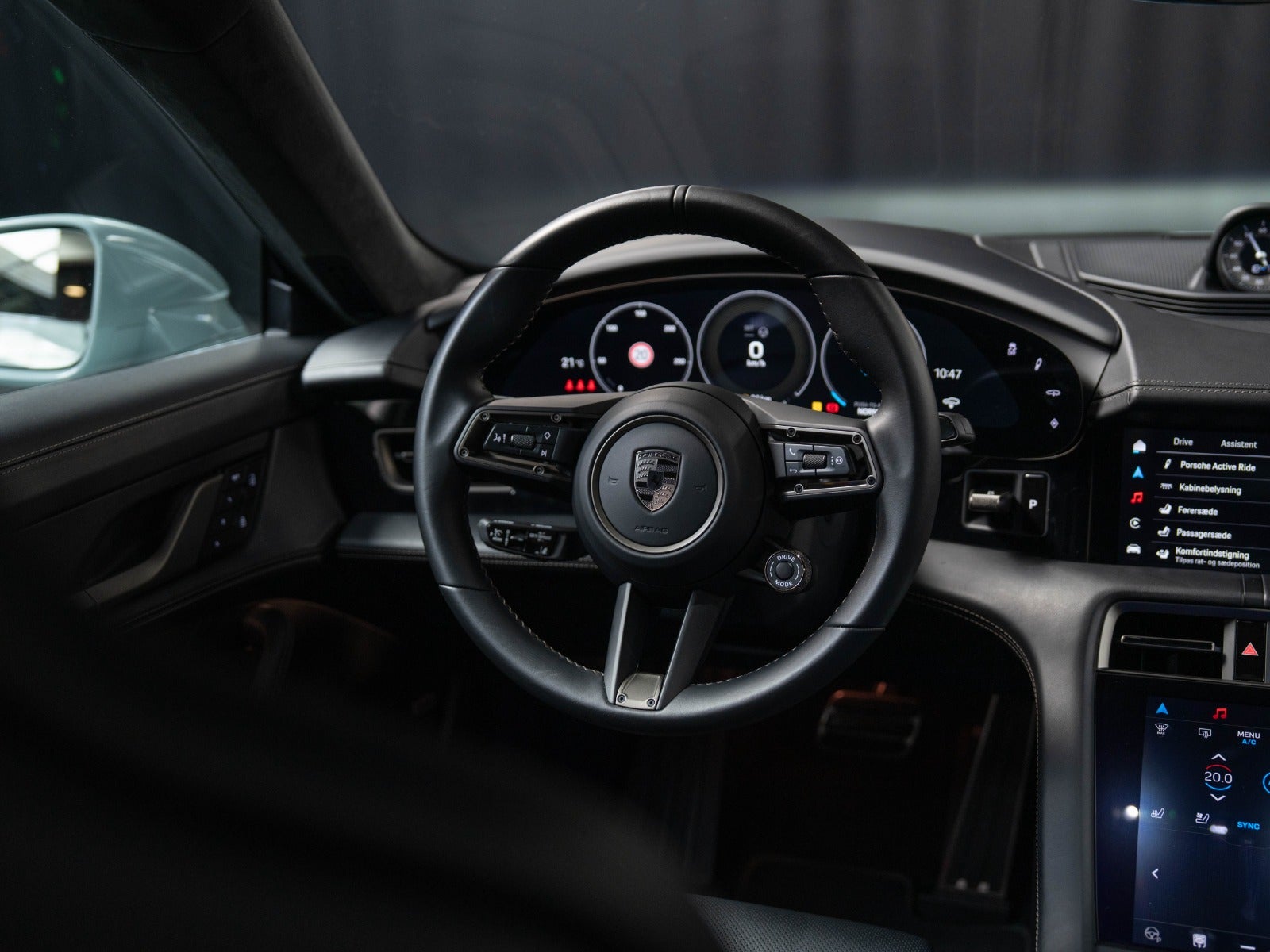 Gallery image 14 of 18