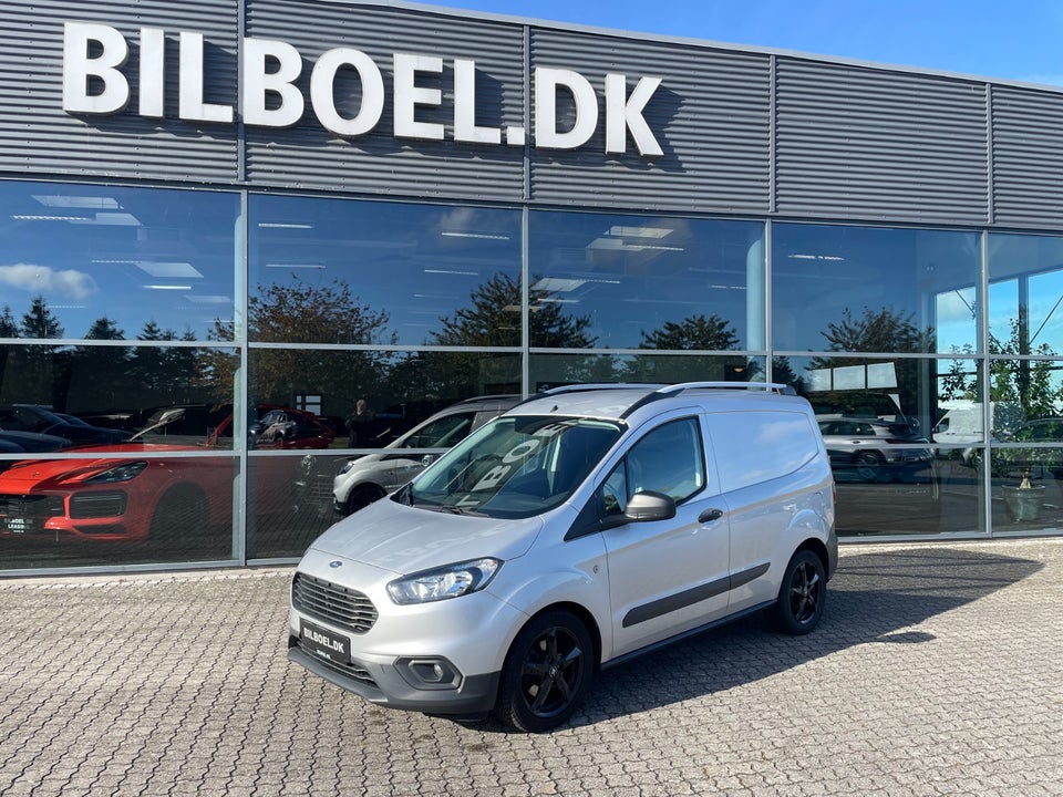 Ford Transit Courier EcoBoost Limited