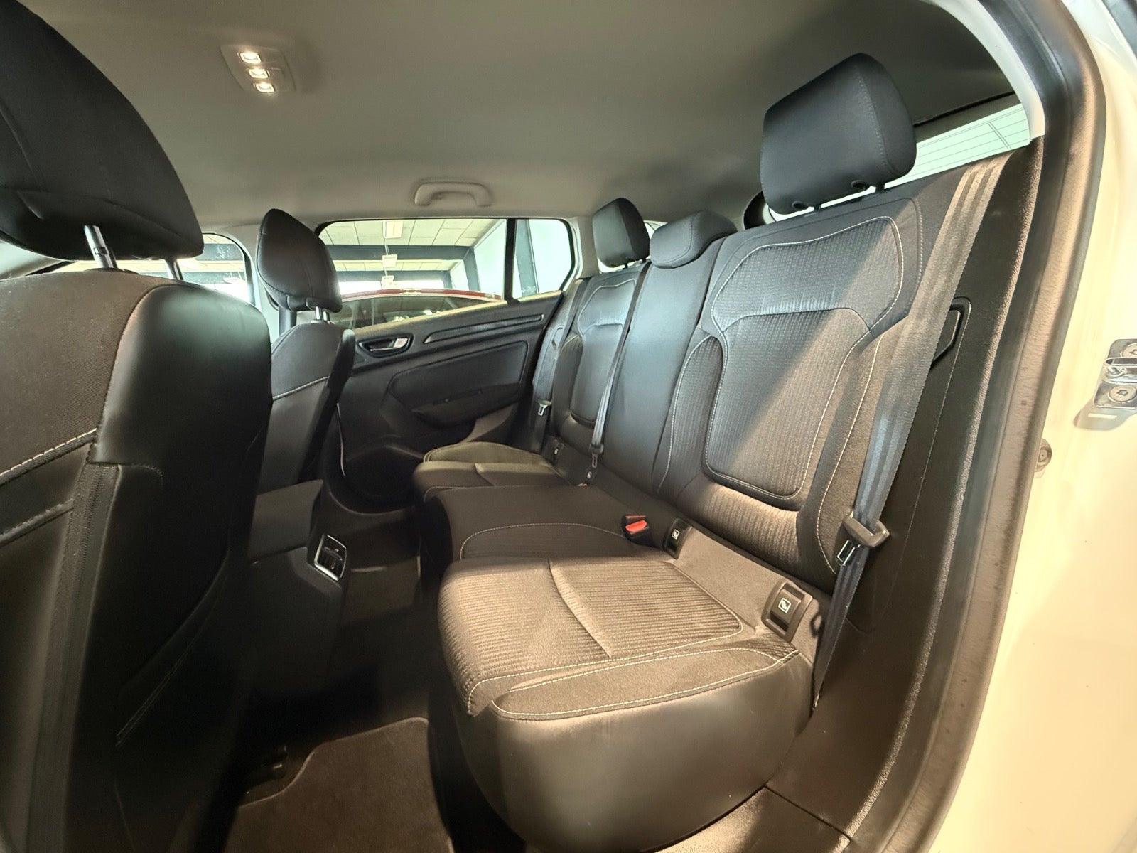 Billede af Renault Megane IV 1,2 TCe 100 Zen Sport Tourer