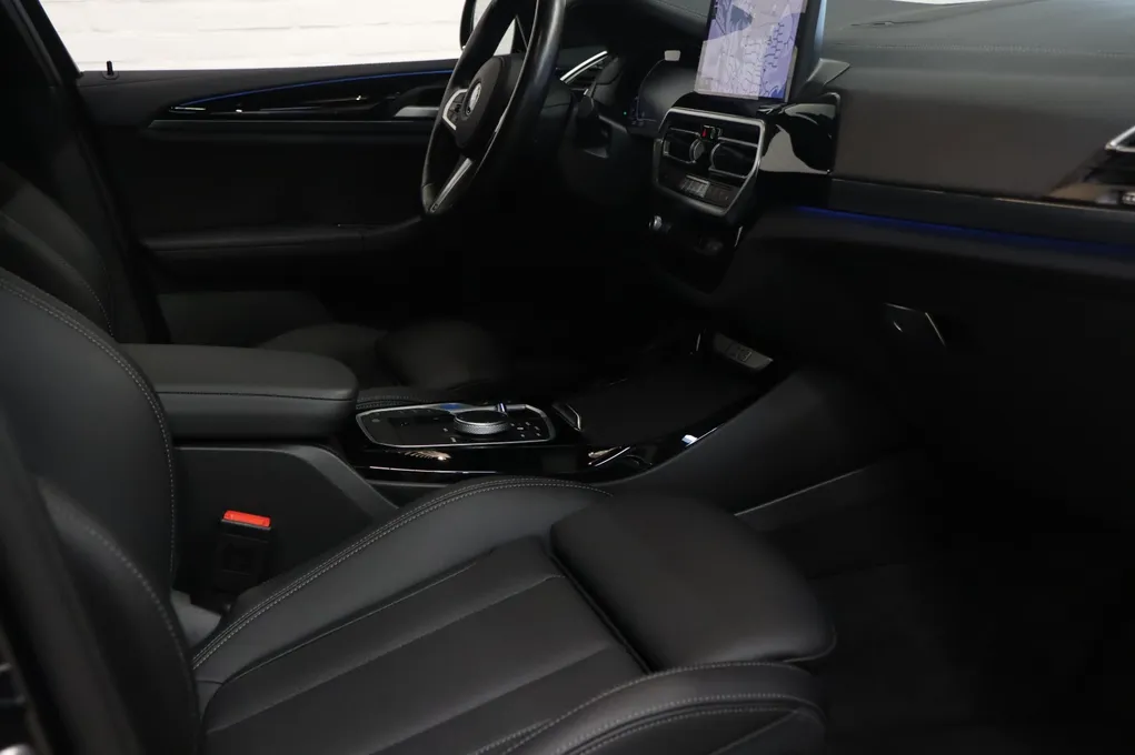 BMW iX3 Charged M-Sport