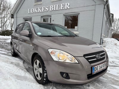 Kia Ceed 1,4 CVVT Exclusive 5d