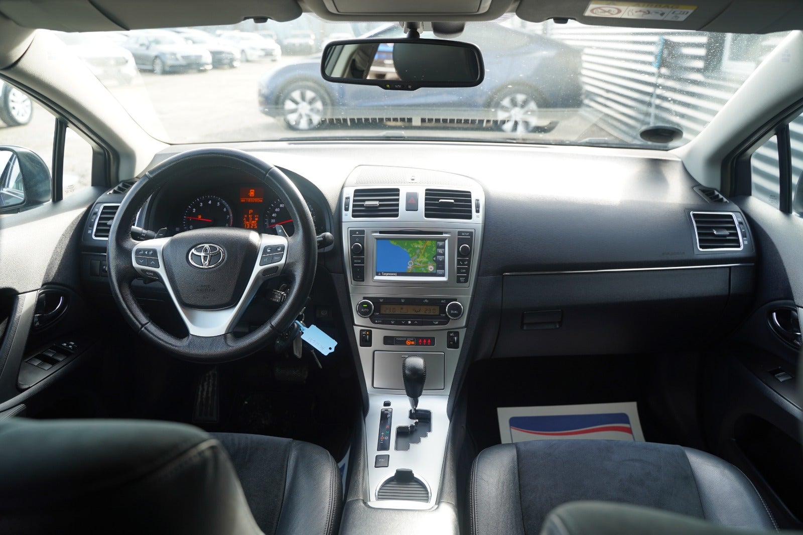 Billede af Toyota Avensis 2,0 VVT-i T3 stc. MDS