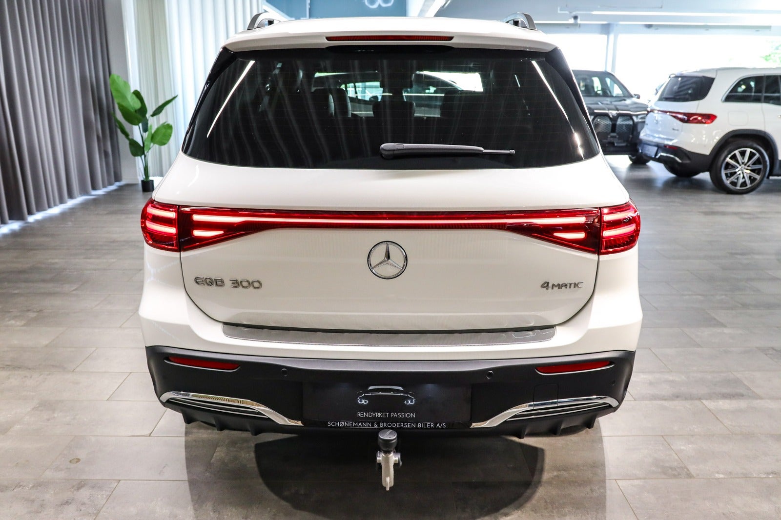 Billede af Mercedes EQB300  AMG Premium 4Matic